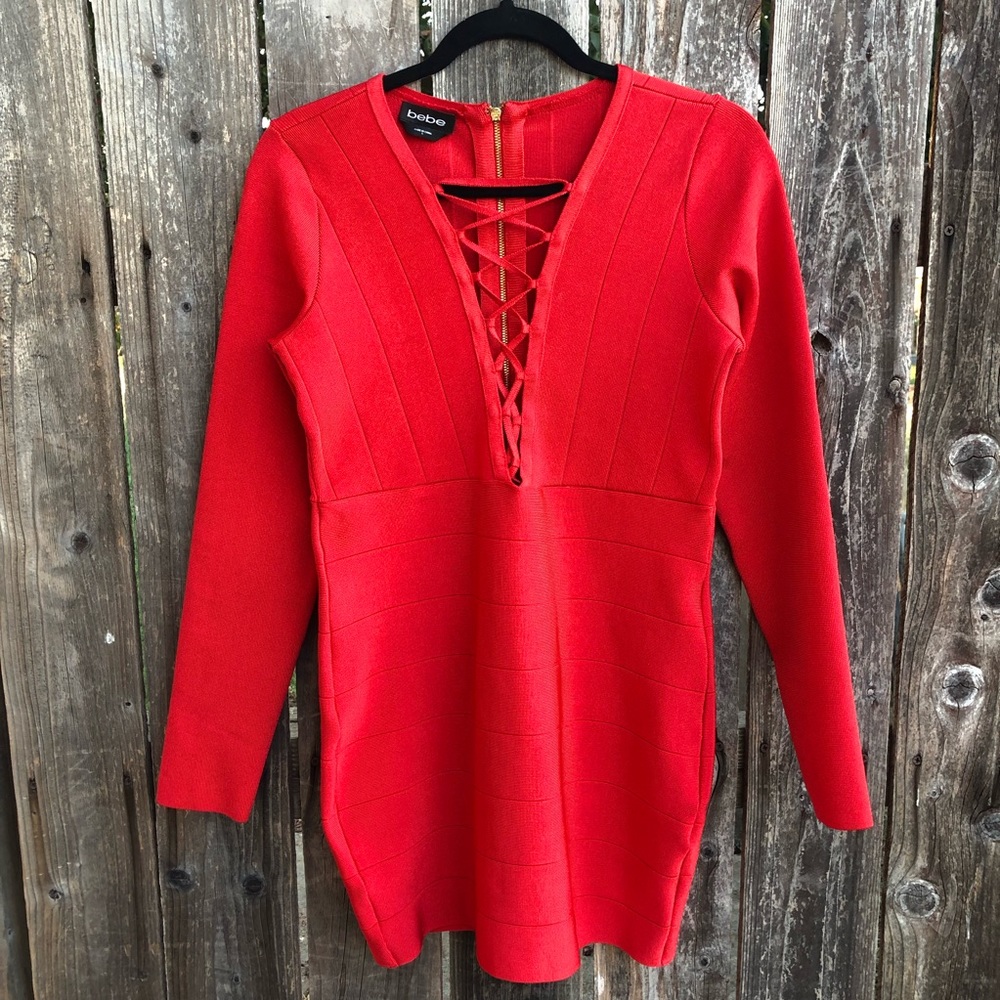 Bebe • Red Criss-Cross bandage dress